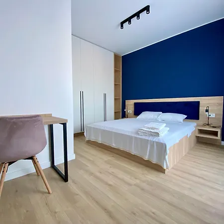 Eliza - Powered By Neo - Private Parking تيميشورا