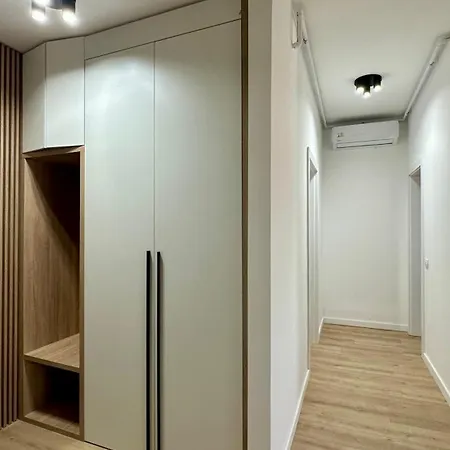 شقة Eliza - Powered By Neo - Private Parking تيميشورا