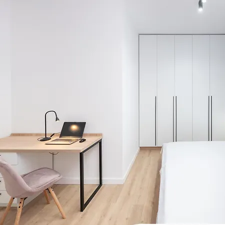 Eliza - Powered By Neo - Private Parking * טימישוארה