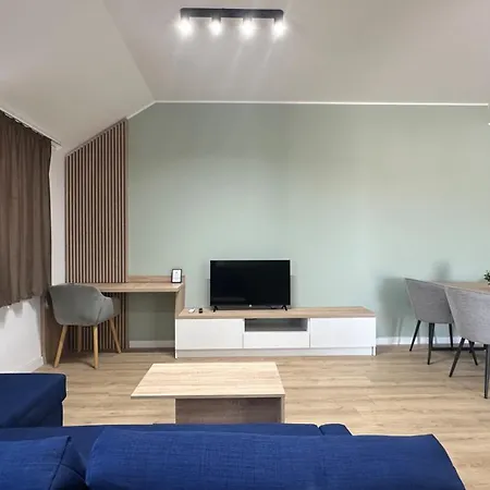 Eliza - Powered By Neo - Private Parking تيميشورا