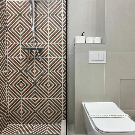 Eliza - Powered By Neo - Private Parking * טימישוארה