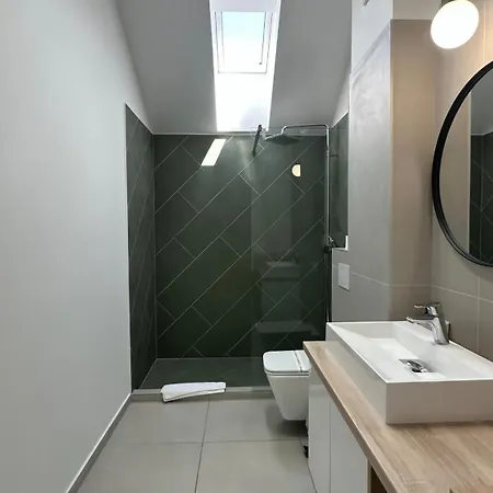 Eliza - Powered By Neo - Private Parking * تيميشورا